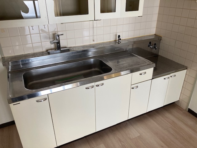 ��ʌ��������܎s�Y�a��k�Y�a�R���ڂ̃}���V�����̃L�b�`��