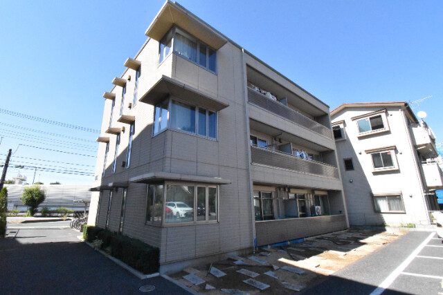 ��ʌ��������܎s��{��k�ܒ��Q����84�̃}���V�����̌����O��