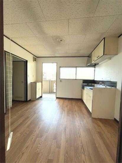 ��ʌ��������܎s��΋���T���ڂ̃A�p�[�g�̋��ԁE���r���O