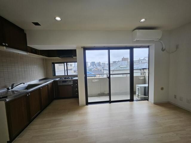 ��ʌ��������܎s�Y�a���ՂT���ڂ̃}���V�����̃L�b�`��