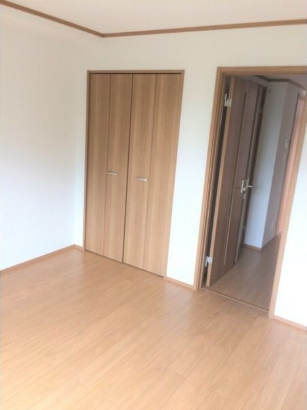 ��ʌ��������܎s��{��听���R���ڂ̃A�p�[�g�̂��̑������E�X�y�[�X