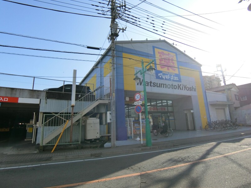 ��ʌ�����s������P���ڂ̃}���V�����̎���