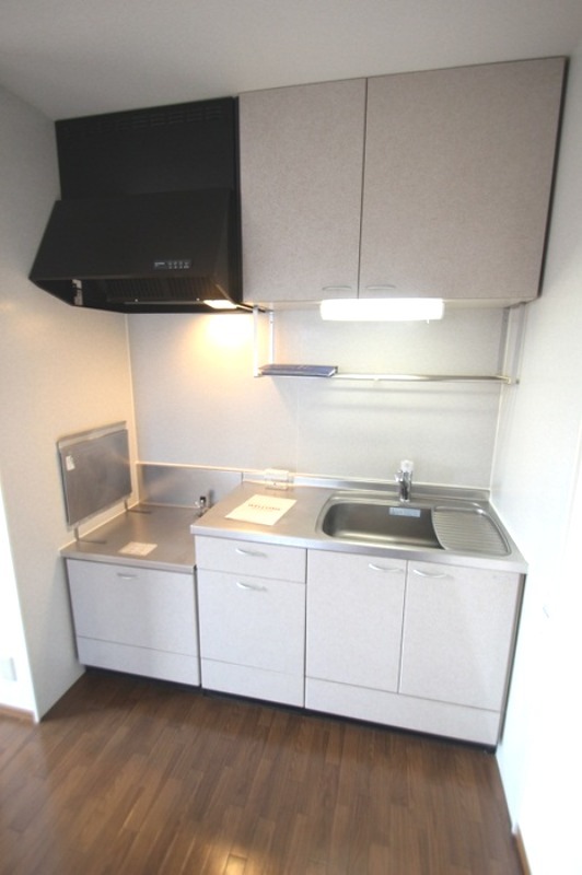 ��ʌ�����s����T���ڂ̃A�p�[�g�̃L�b�`��