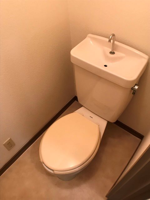 ��ʌ��������܎s��΋�钬�Q���ڂ̃A�p�[�g�̃g�C��