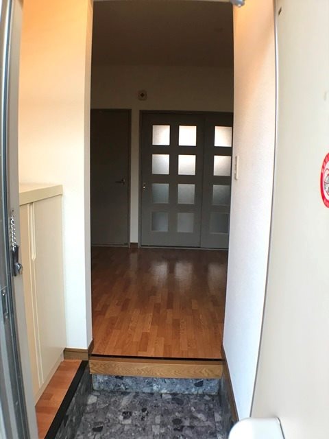 ��ʌ��������܎s��΋�钬�Q���ڂ̃A�p�[�g�̌���