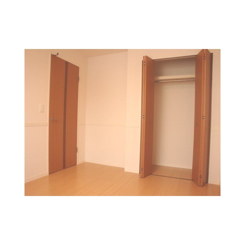 ��ʌ��������܎s��΋�厚���̃A�p�[�g�̎��[