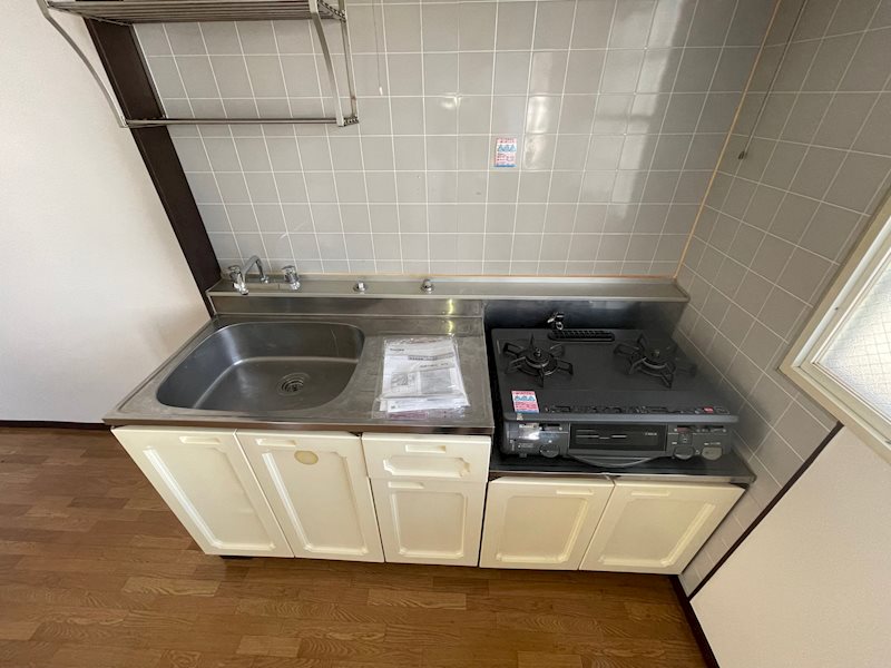 ��ʌ��������܎s��΋�{���Q���ڂ̃A�p�[�g�̃L�b�`��