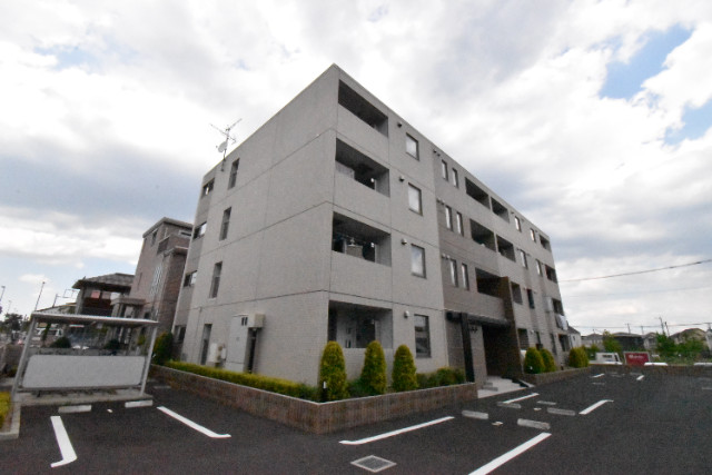 ��ʌ��������܎s��΋�������R����8-17�̃}���V�����̌����O��