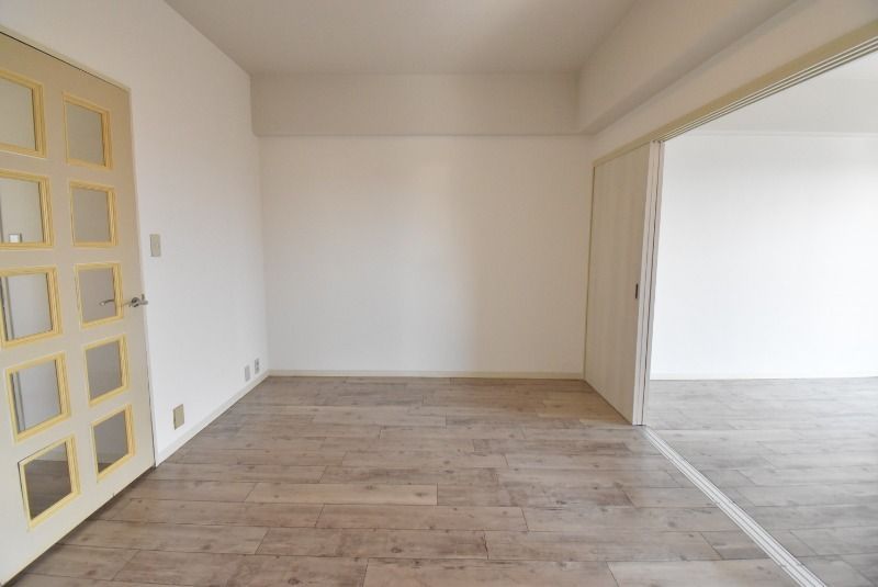 ��ʌ��������܎s�΋擌�Y�a�V���ڂ̃}���V�����̋��ԁE���r���O