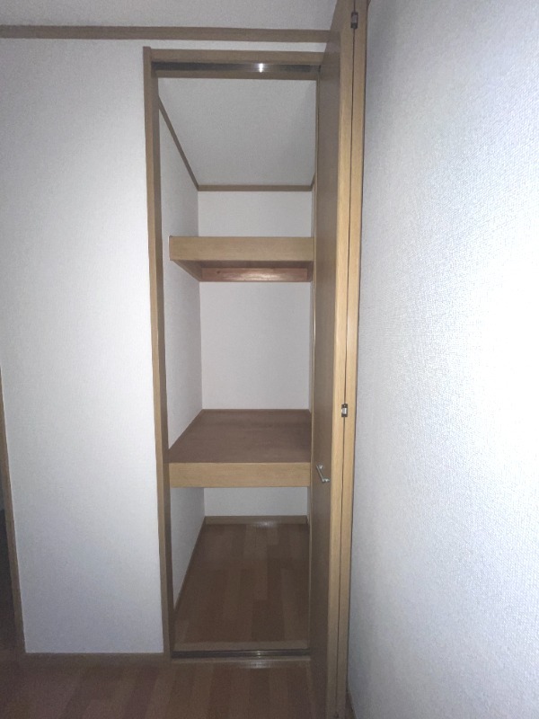 ��ʌ��������܎s��΋���q�P���ڂ̃A�p�[�g�̎��[