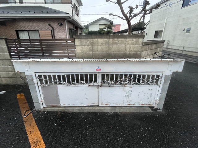 ��ʌ��������܎s��΋���q�P���ڂ̃A�p�[�g�̂��̑�