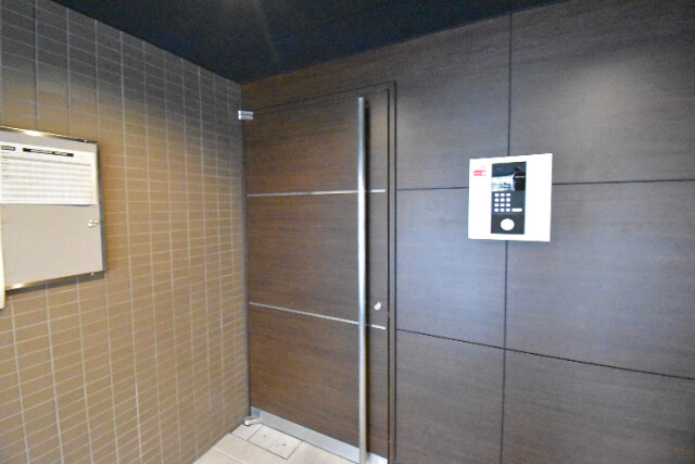 ��ʌ��������܎s��΋�������R���ڂ̃}���V�����̃G���g�����X