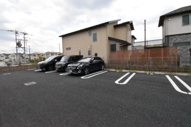 ��ʌ��������܎s��΋�������R���ڂ̃}���V�����̒��ԏ�