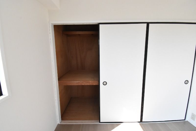 ��ʌ��������܎s�΋擌�Y�a�V���ڂ̃}���V�����̎��[