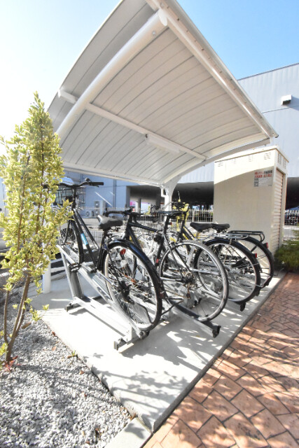 ��ʌ������s�ԌI�P���ڂ̃A�p�[�g�̂��̑�