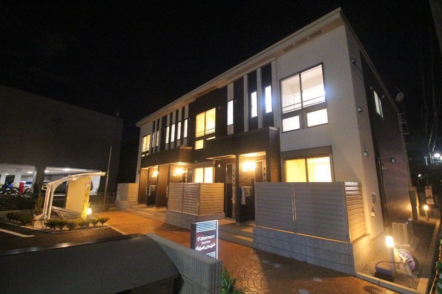 ��ʌ������s�ԌI�P���ڂ̃A�p�[�g�̌����O��