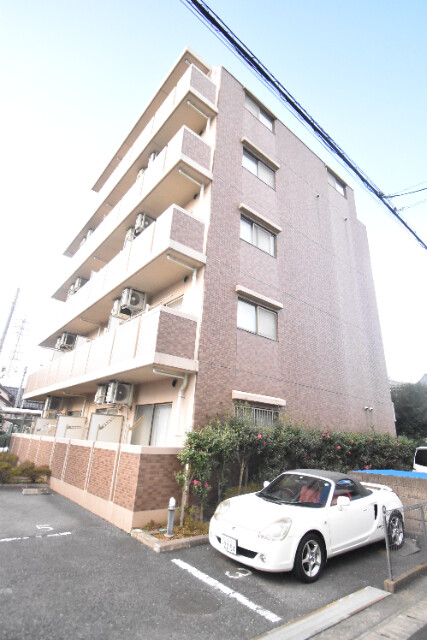 ��ʌ��������܎s�k����i���R����30-1�̃}���V�����̌����O��