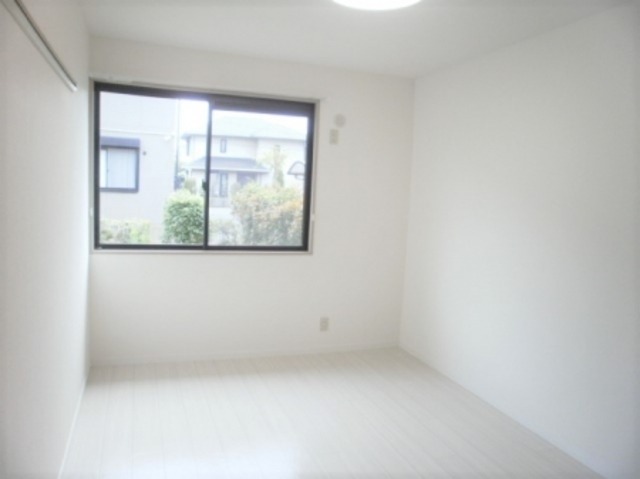 ��ʌ��k�����S�ɓޒ��厚��j�̃A�p�[�g�̂��̑������E�X�y�[�X