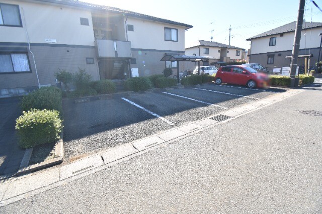 ��ʌ��k�����S�ɓޒ��厚��j�̃A�p�[�g�̒��ԏ�