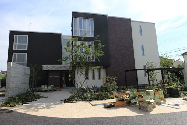 ��ʌ��������܎s�����攪���q�R����16-3�̃}���V�����̌����O��