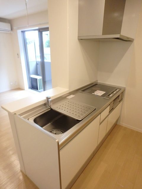 ��ʌ��������܎s��{��y�蒬�Q���ڂ̃}���V�����̃L�b�`��