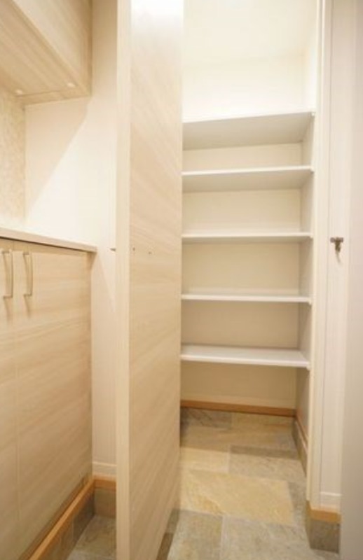 ��ʌ��������܎s�����攪���q�R���ڂ̃}���V�����̌���