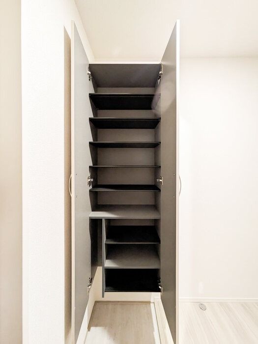 ��ʌ��������܎s�k��y�C���Q���ڂ̃A�p�[�g�̌���