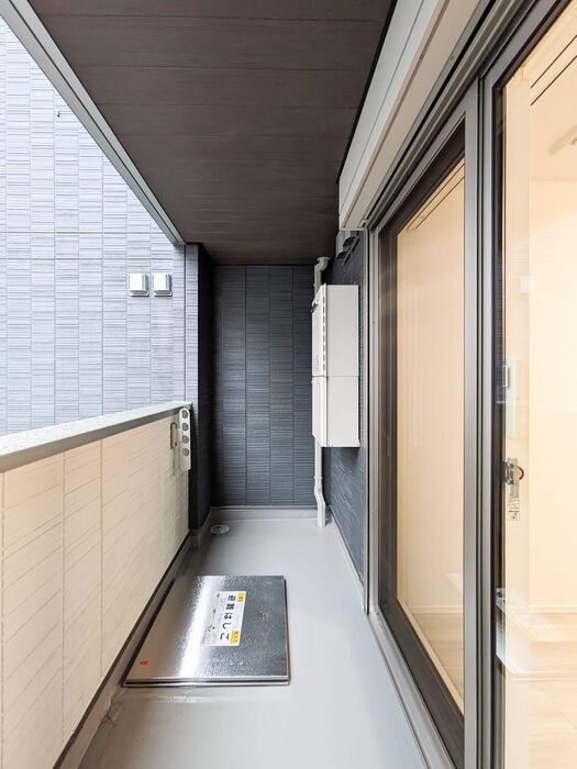 ��ʌ��������܎s�k��y�C���Q���ڂ̃A�p�[�g�̃o���R�j�[