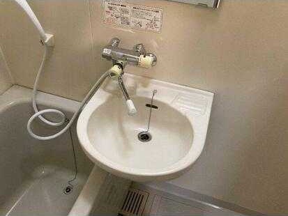 ��ʌ��������܎s��{��匴�U���ڂ̃A�p�[�g�̐��ʏ�