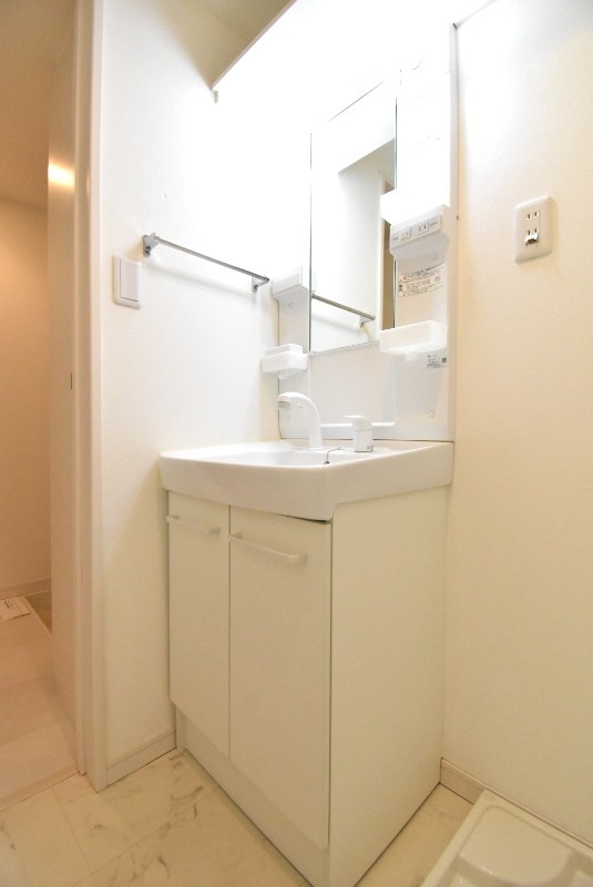 ��ʌ��������܎s����{�O���̃A�p�[�g�̐��ʏ�