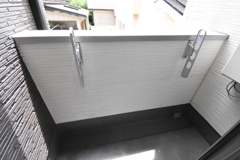 ��ʌ��������܎s����{�O���̃A�p�[�g�̃o���R�j�[