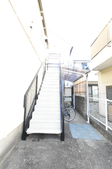 ��ʌ��������܎s��{��x�̓����P���ڂ̃A�p�[�g�̃G���g�����X