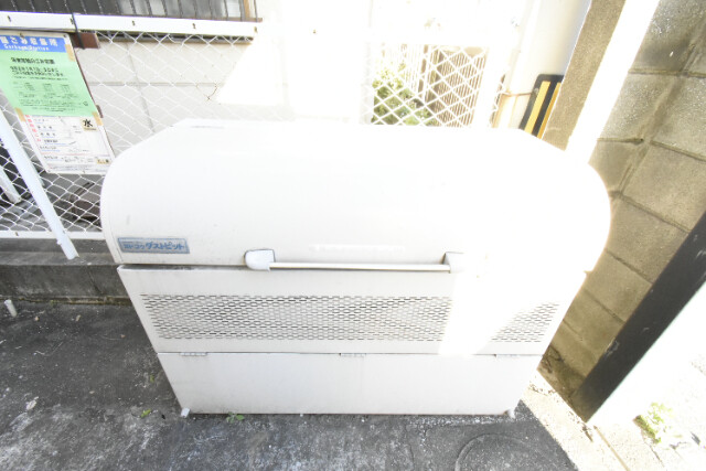 ��ʌ��������܎s��{��x�̓����P���ڂ̃A�p�[�g�̂��̑�