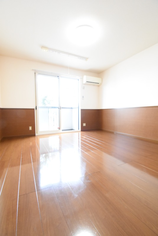 ��ʌ��������܎s�����擌��{�P���ڂ̃A�p�[�g�̂��̑������E�X�y�[�X