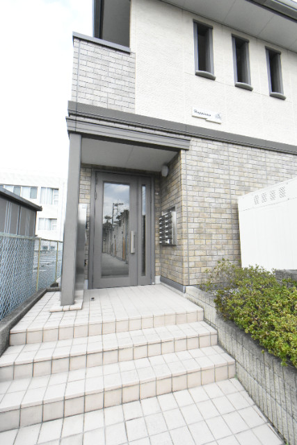 ��ʌ��������܎s�����擌��{�P���ڂ̃A�p�[�g�̃G���g�����X