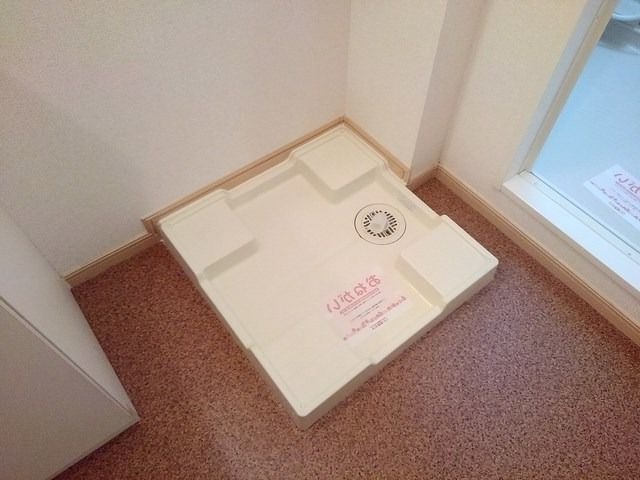 ��ʌ��z�J�s���C�N�^�E���Q���ڂ̃A�p�[�g�̂��̑��ݔ�