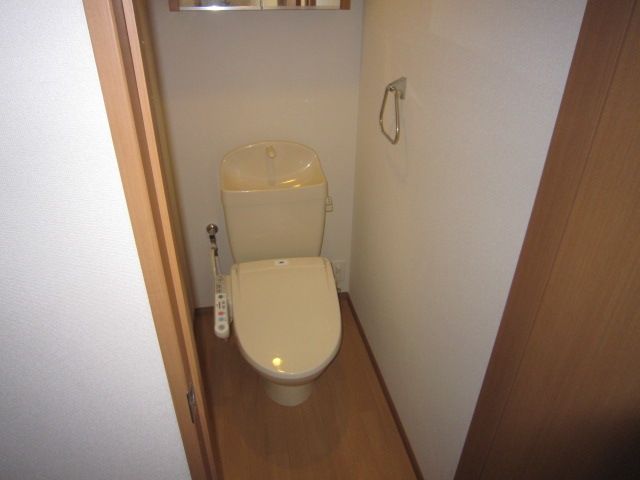 ��ʌ��z�J�s�V�z�J�Q���ڂ̃A�p�[�g�̃g�C��