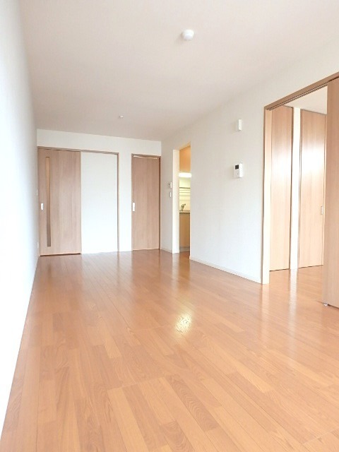 ��ʌ��������܎s�k�擌�听���Q���ڂ̃}���V�����̋��ԁE���r���O