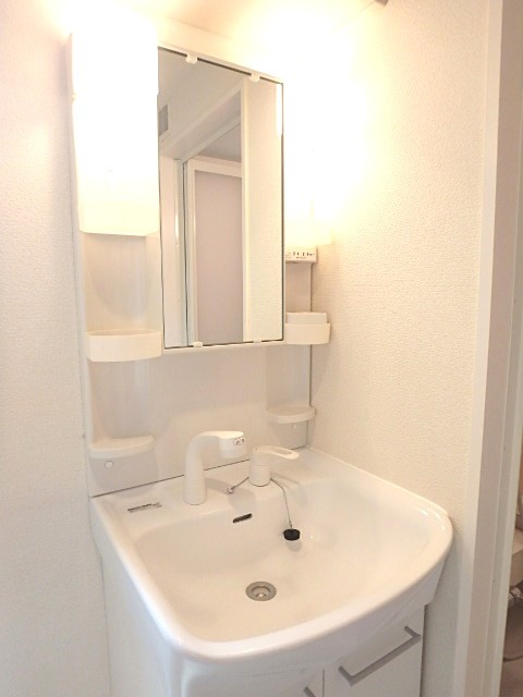 ��ʌ��������܎s�k�擌�听���Q���ڂ̃}���V�����̐��ʏ�