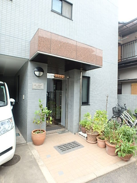 ��ʌ��������܎s��{��听���P���ڂ̃}���V�����̃G���g�����X