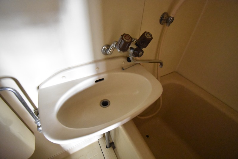 ��ʌ��������܎s��{�扺���Q���ڂ̃}���V�����̐��ʏ�