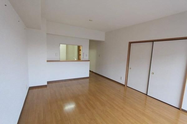 ��ʌ��������܎s���撆���P���ڂ̃}���V�����̋��ԁE���r���O