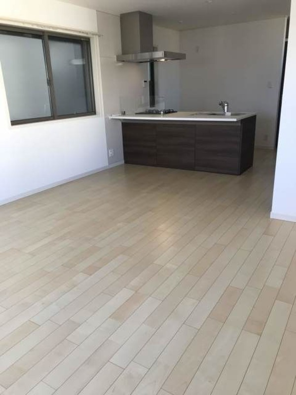 ��ʌ��������܎s�Y�a��̉ƂV���ڂ̈�ˌ��Ă̋��ԁE���r���O