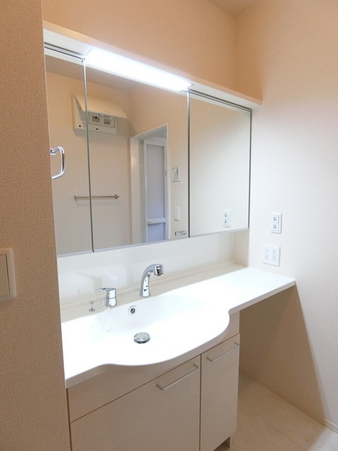 ��ʌ��������܎s�����擌��{�P���ڂ̃A�p�[�g�̐��ʏ�