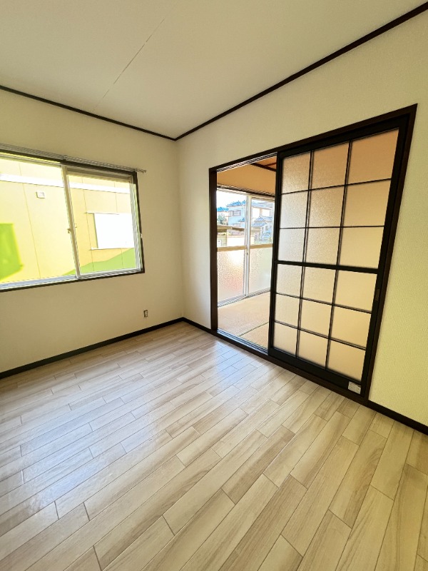 ��ʌ��������܎s����厚�w��̃A�p�[�g�̋����E���r���O