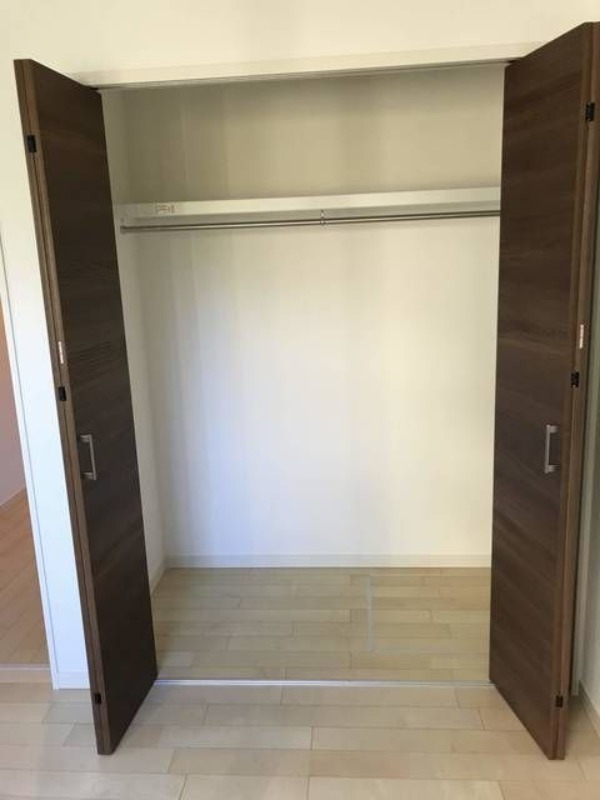 ��ʌ��������܎s�Y�a��̉ƂV���ڂ̈�ˌ��Ă̎��[