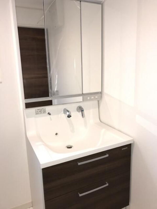 ��ʌ��������܎s�Y�a��̉ƂV���ڂ̈�ˌ��Ă̐��ʏ�