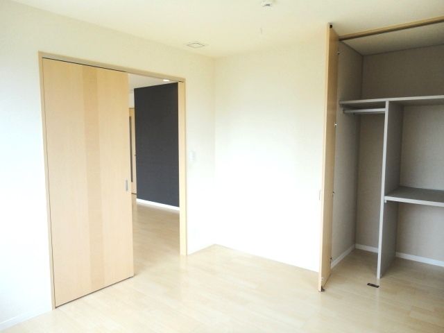 ��ʌ��������܎s��{��V�����P���ڂ̃A�p�[�g�̂��̑������E�X�y�[�X