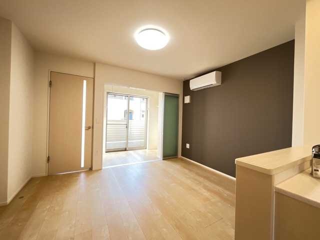 ��ʌ�����s�厚���s�̃A�p�[�g�̋��ԁE���r���O