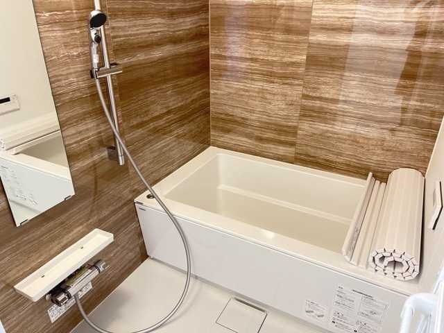 ��ʌ�����s�厚���s�̃A�p�[�g�̃o�X